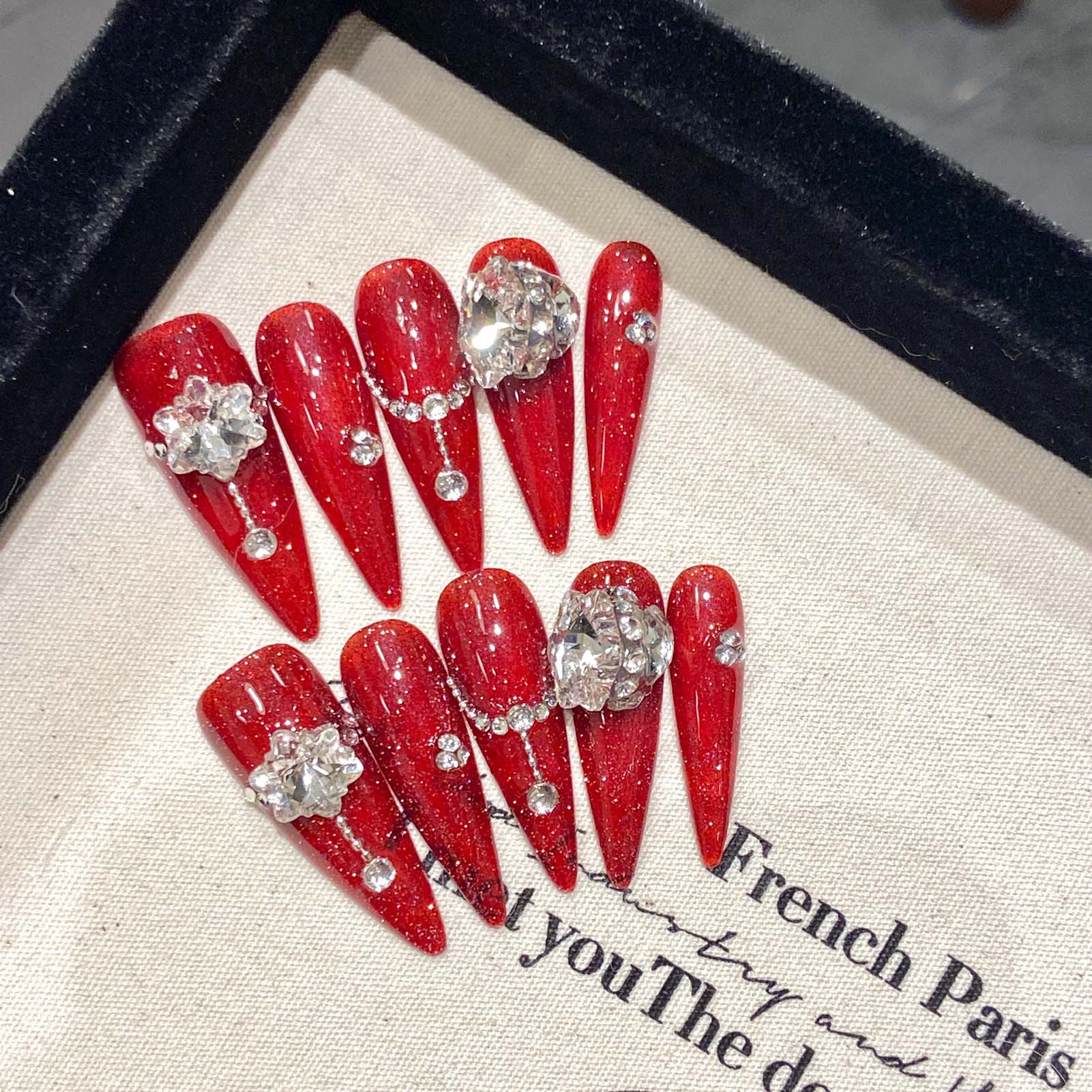 10pcs Handmade Red False Nails - Pressed Flower Art のレビューと価格