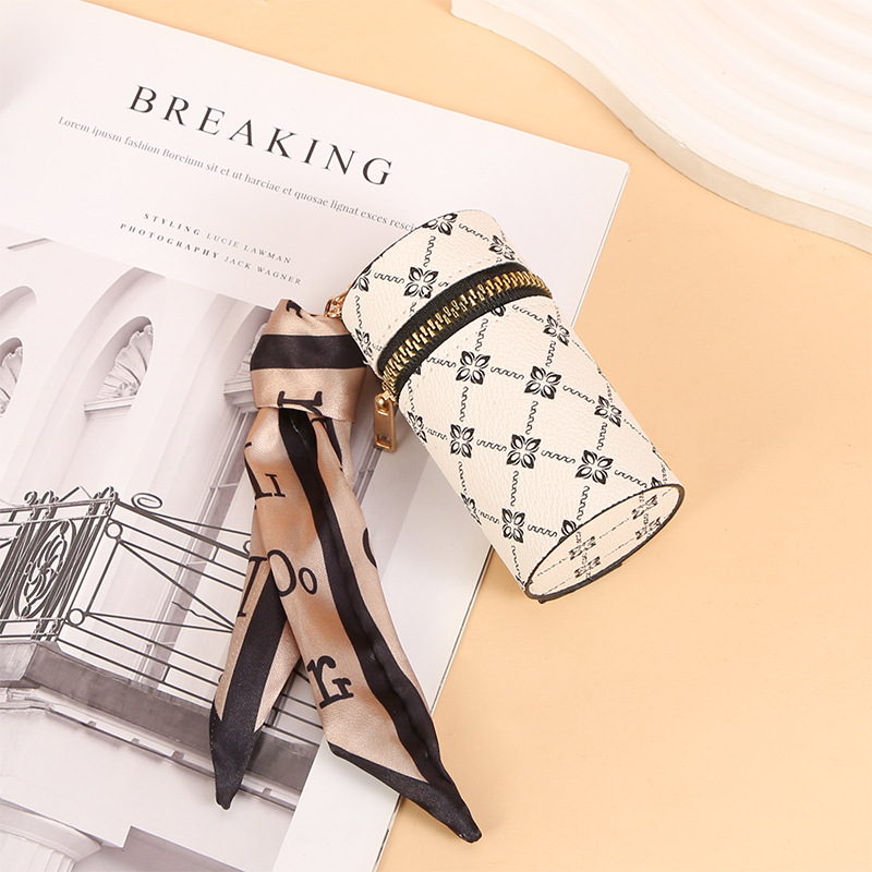 Scarf Pattern Lipstick Keychai - Monogram Keychain Leather のレビューと価格