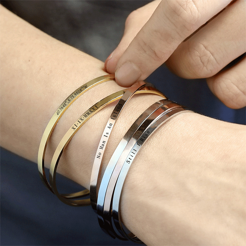 Custom Phrase Cuff Bracelets f - Coordinates Bracelet のレビューと価格