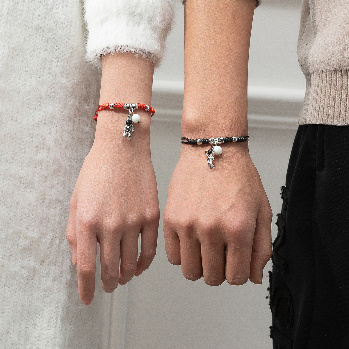 Fashionable Glowing Couple Han - Coordinates Bracelet のレビューと価格