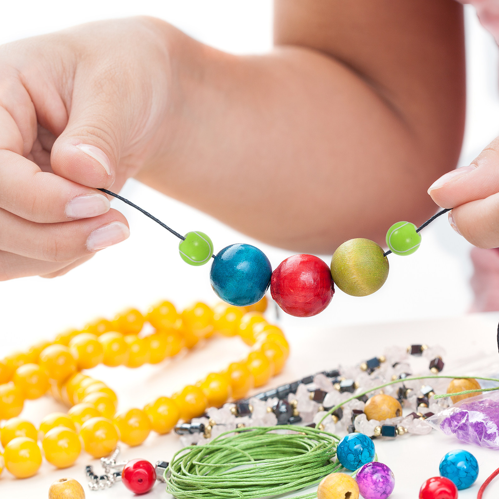 100Pcs DIY Tennis Beads Bracel - Coordinates Bracelet のレビューと価格