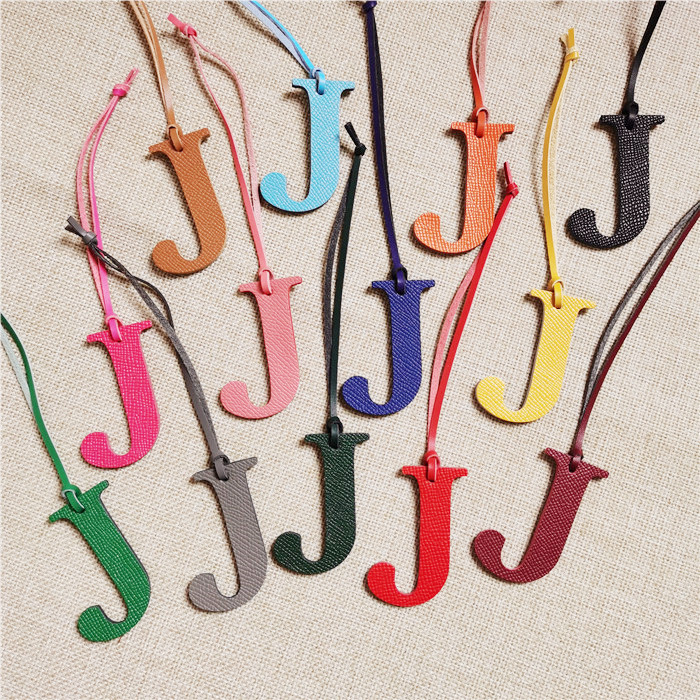 English Letter H I J K L M N A - Monogram Keychain Leather のレビューと価格