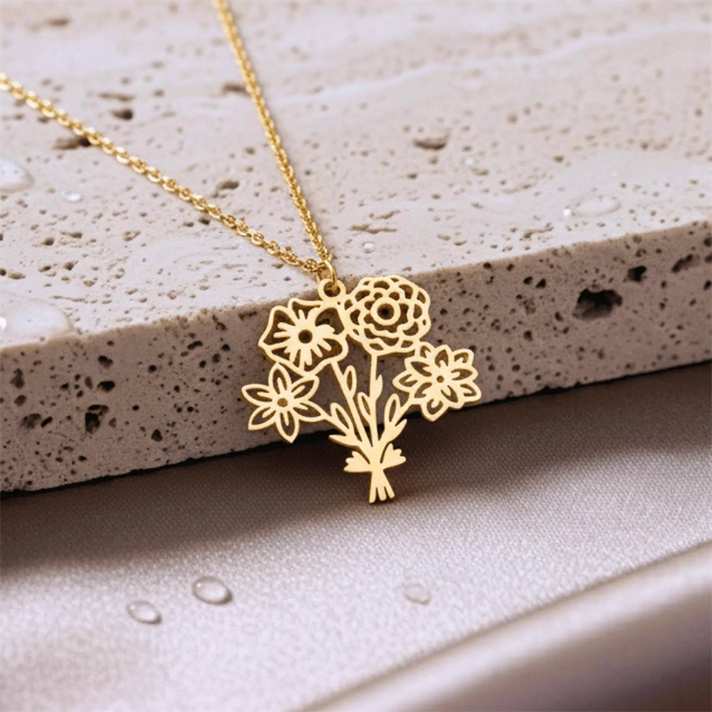 Personalized Birth Flower Bouq - Birth Flower Necklace のレビューと価格