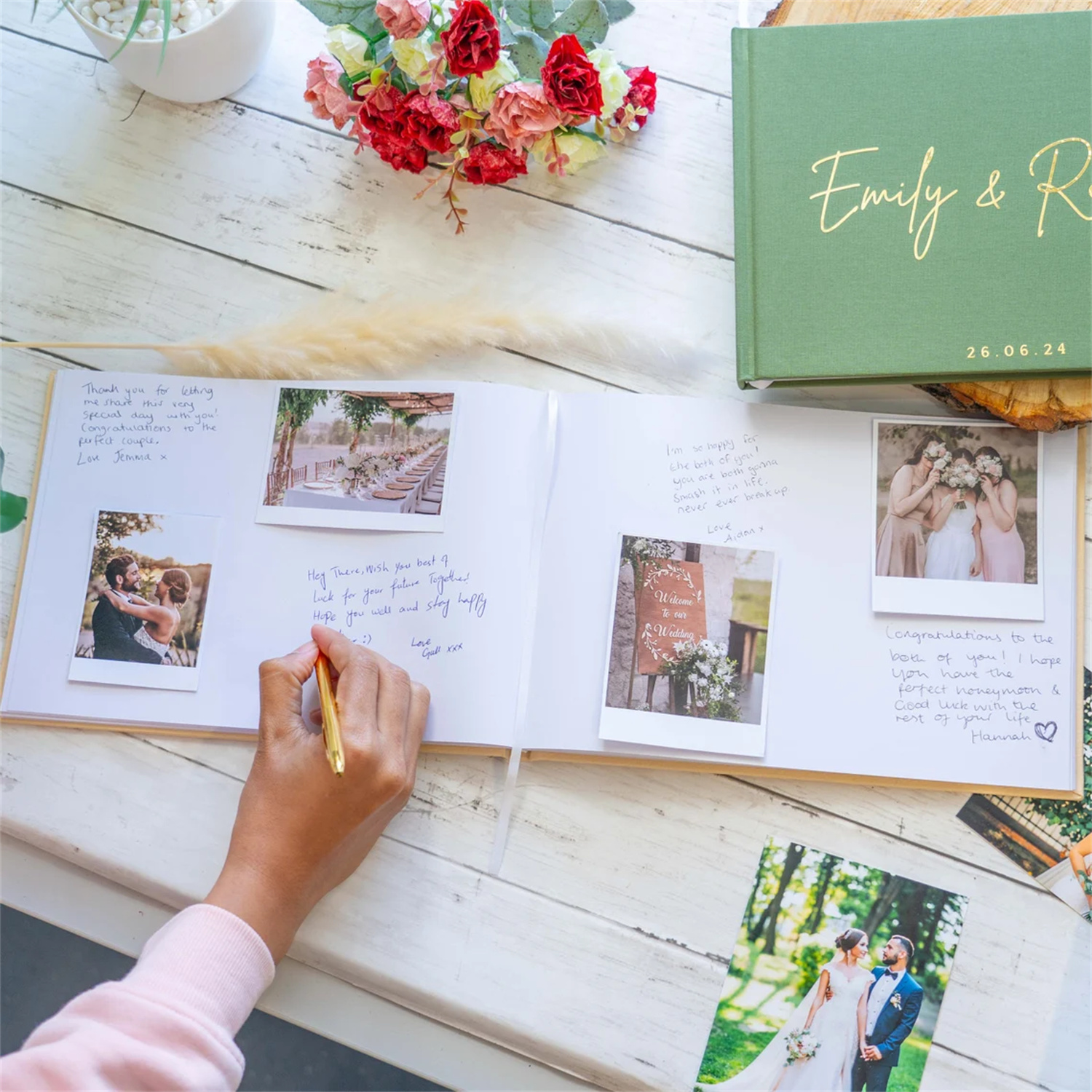 Custom Venue Illustration Wedd - Custom Photo Book のレビューと価格