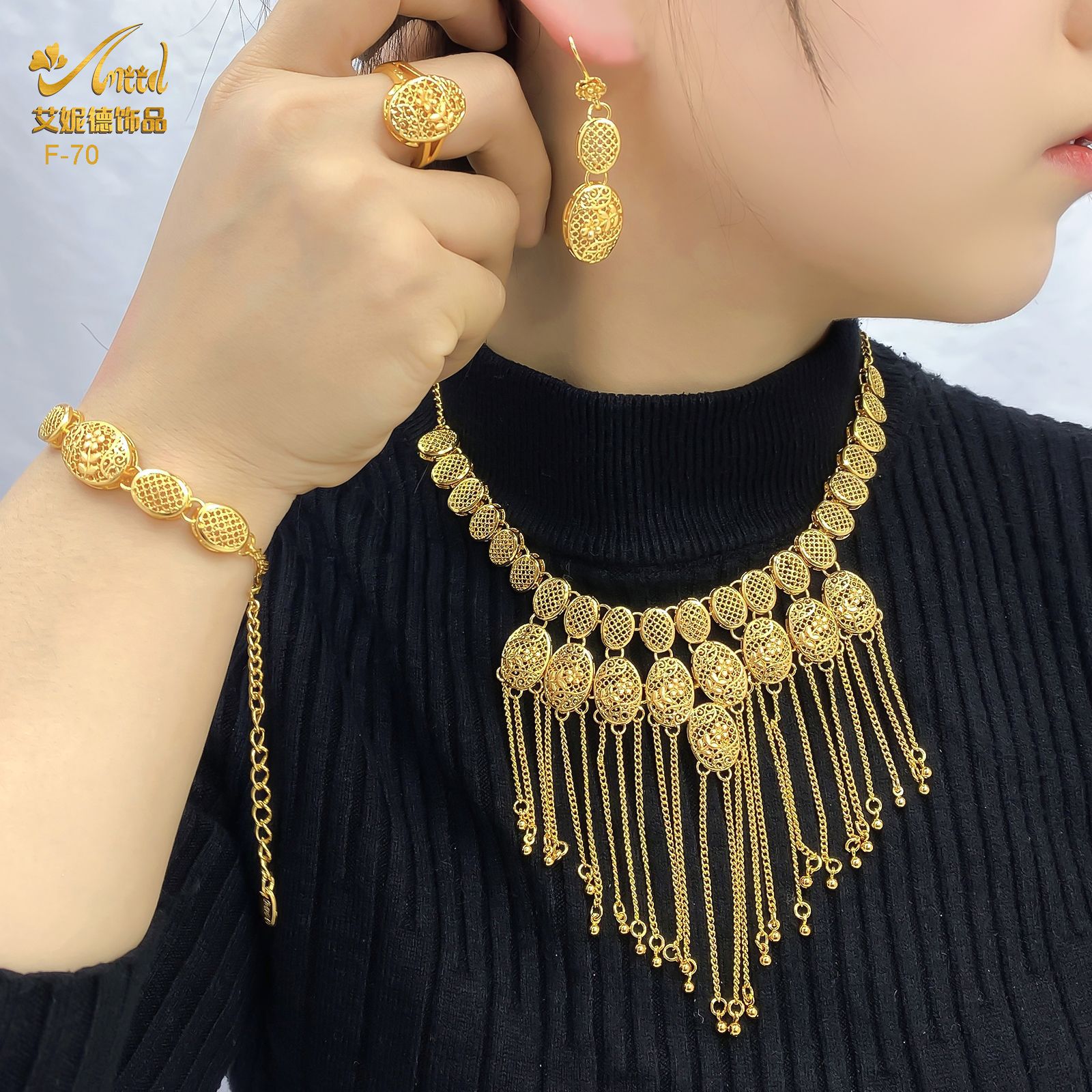 Wedding Women Heart Tassel 4-P - Coordinates Bracelet のレビューと価格