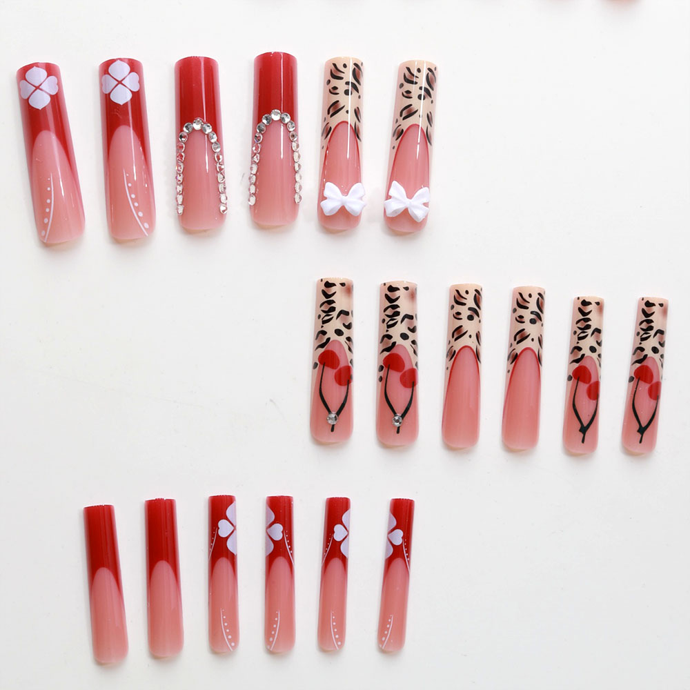 24pcs Wearable Press on Nails  - Pressed Flower Art のレビューと価格