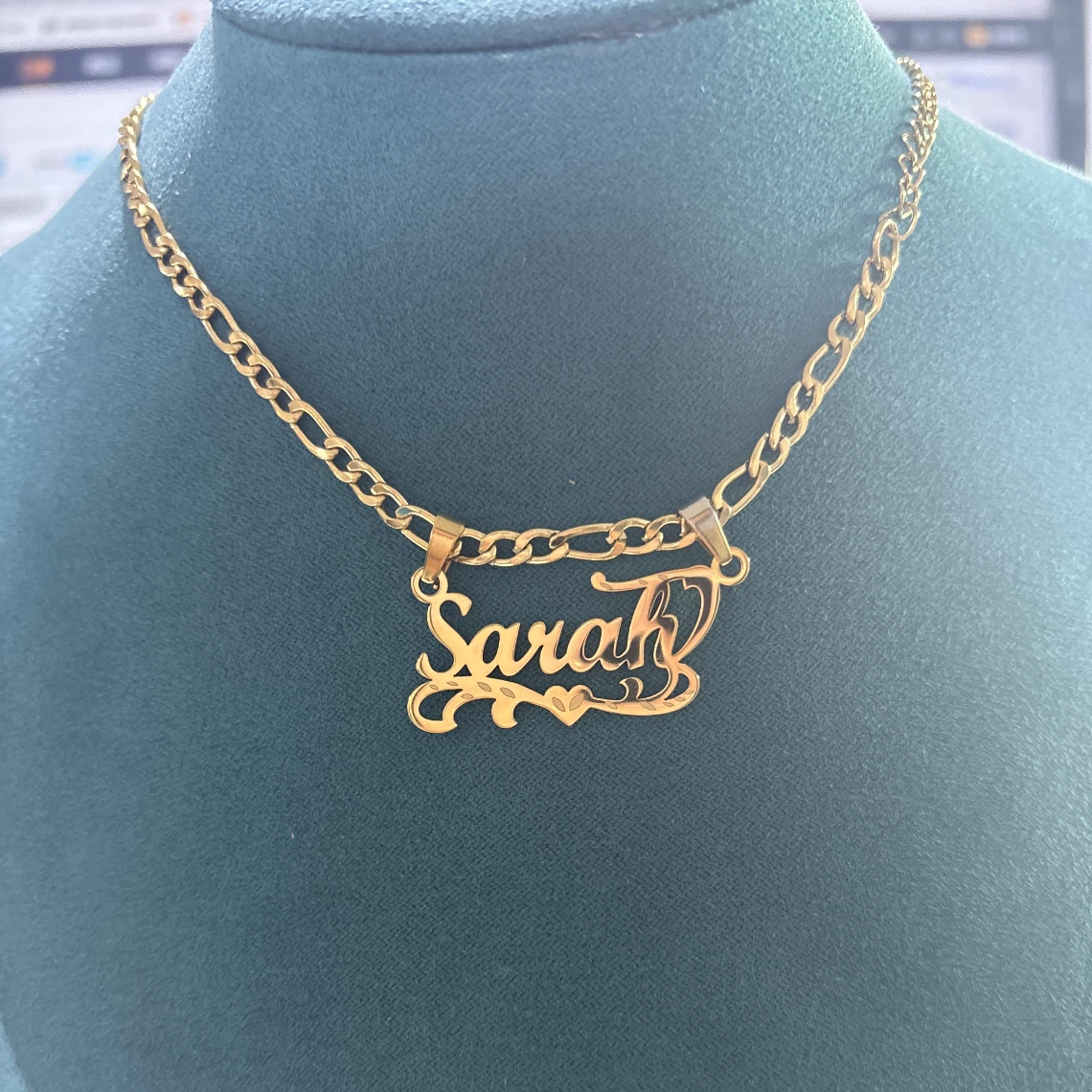 Custom Figaro Chain Heart Name - Name Necklace Custom のレビューと価格