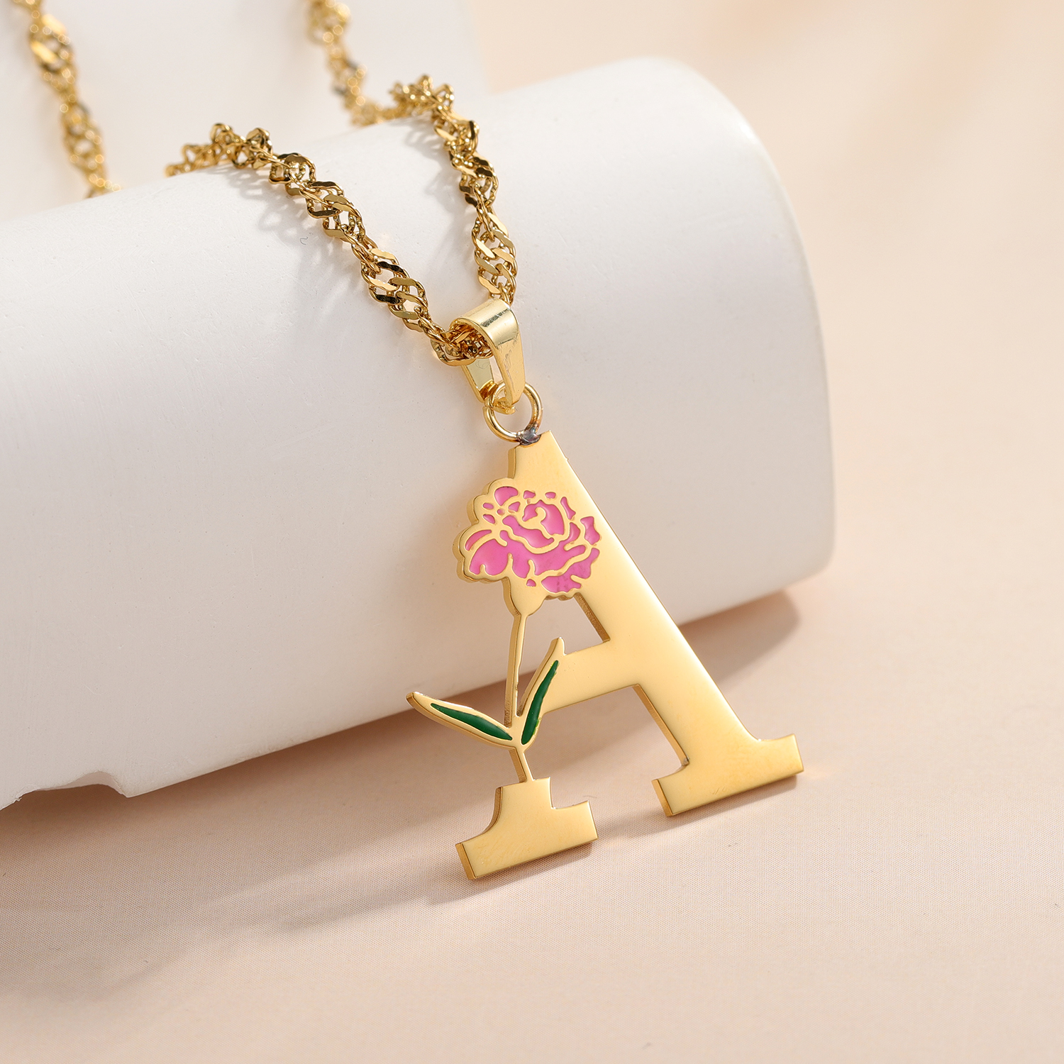 Custom Flower Initial Letter P - Birth Flower Necklace のレビューと価格